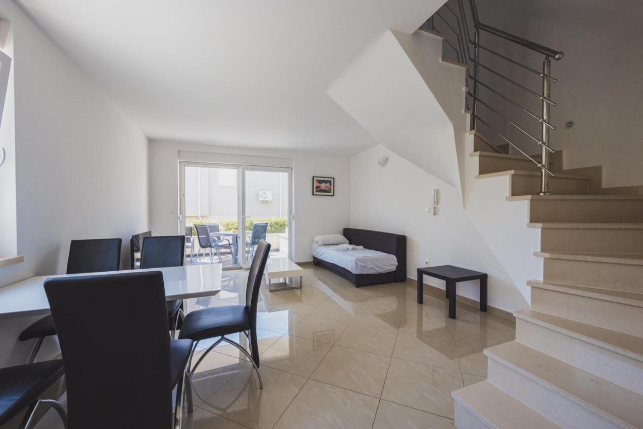 Apartments Lemon Novalja Εξωτερικό φωτογραφία