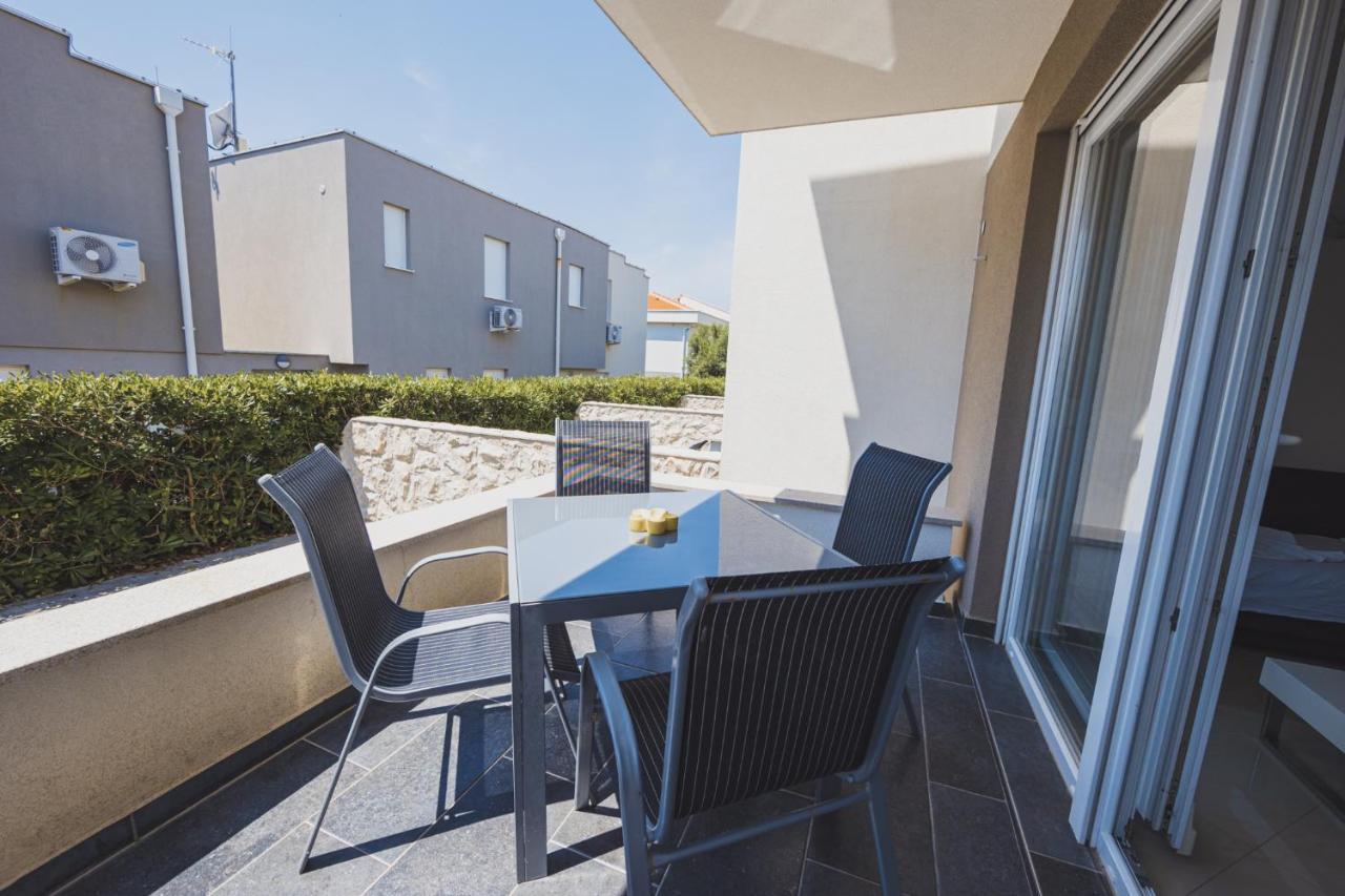Apartments Lemon Novalja Εξωτερικό φωτογραφία